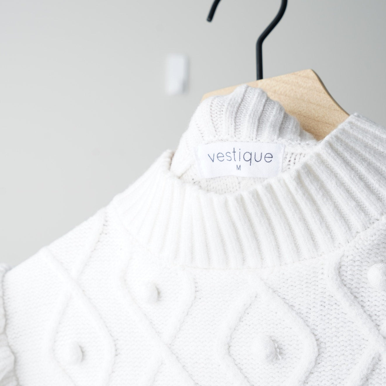 Vestique Cropped Sweater Vest Top Ruffle Cap Sleeves Pompom Jacquard Mock Neck M