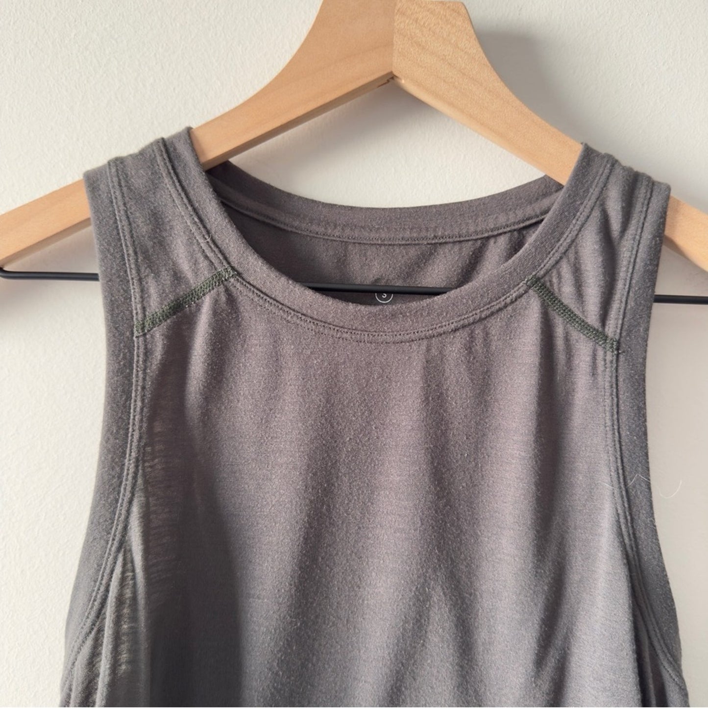 Sweaty Betty Athletic Tank Top Sleeveless casual activewear solid ruched back S