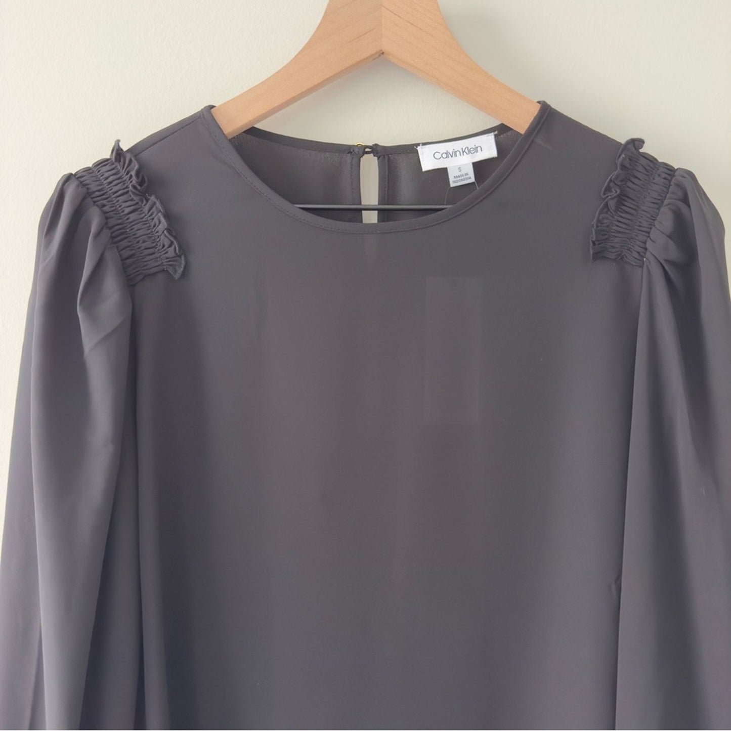 Calvin Klein Black Puff Sleeve Blouse Cuff Sleeves smocked ruffle button keyhole
