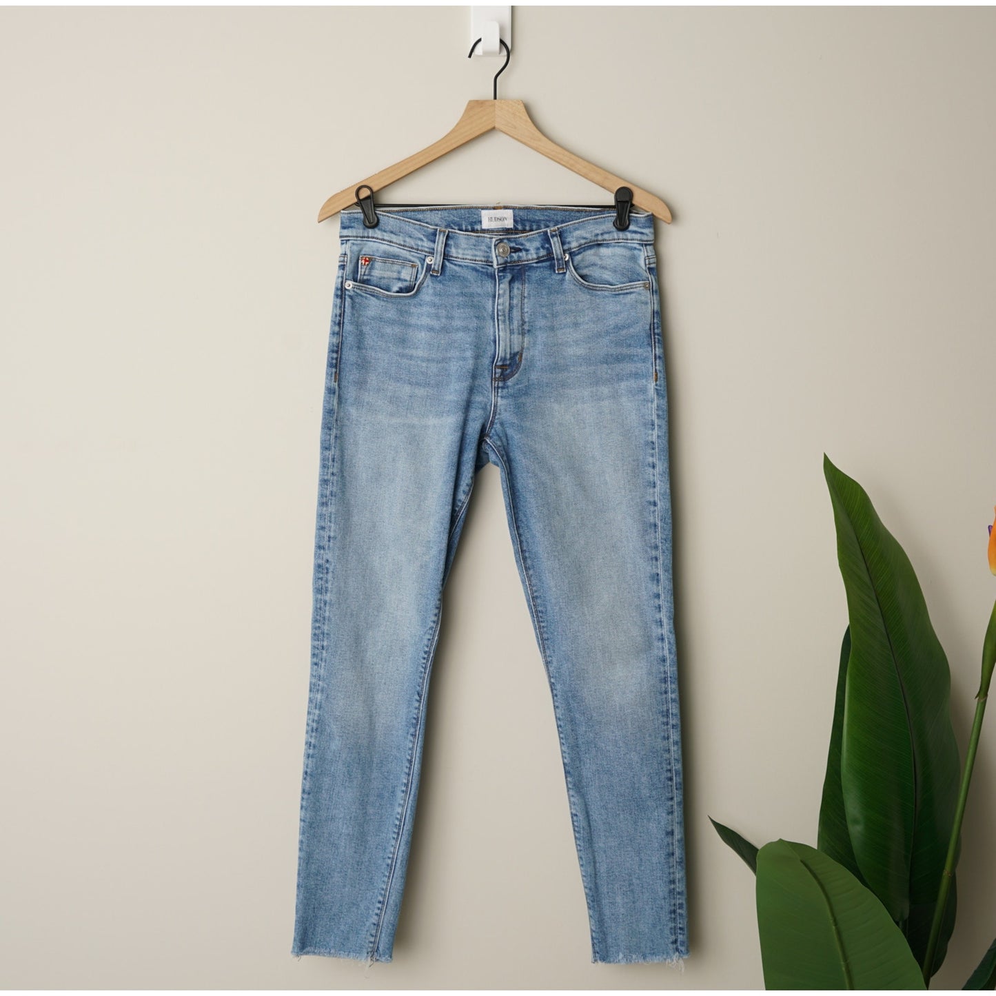 Hudson Natalie Super Skinny Jeans Raw Hem Zip Button Cotton Blend Stretch Light