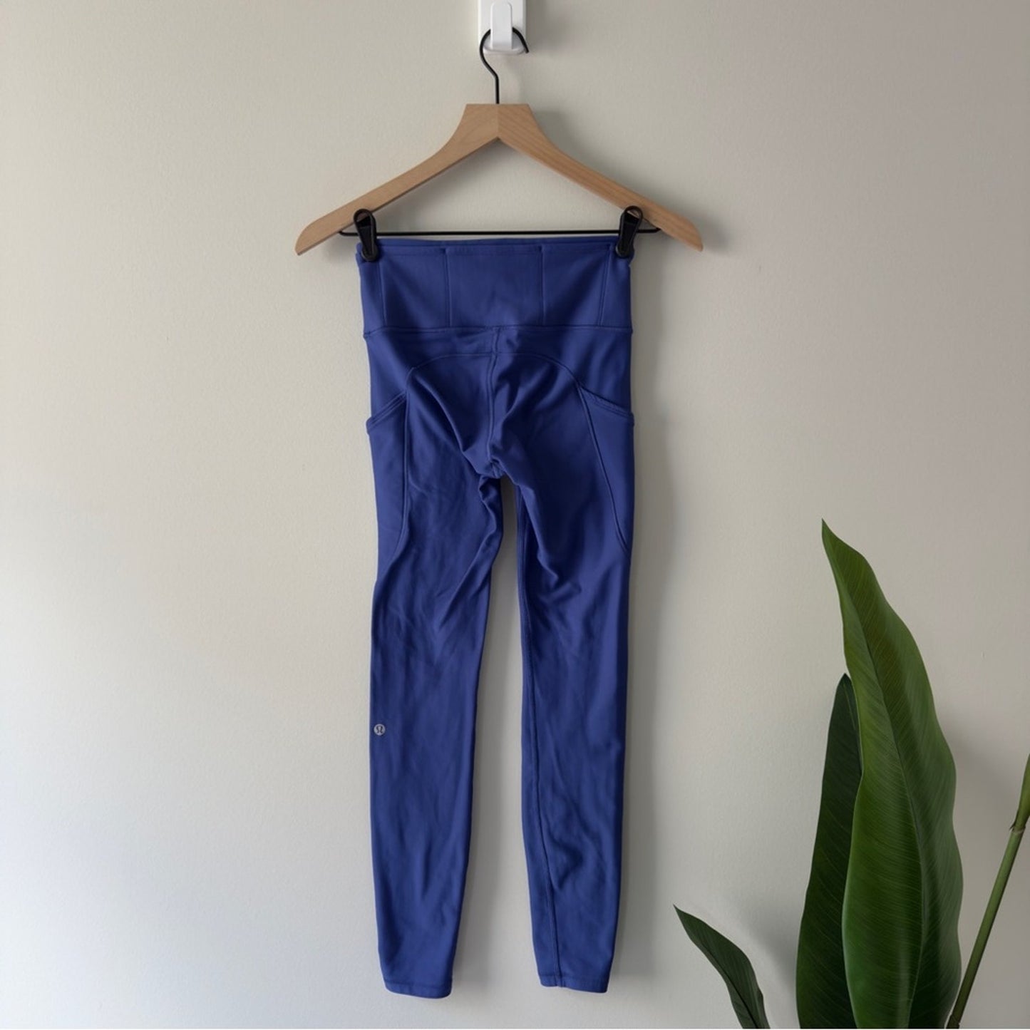 Lululemon Fast and Free High-Rise Fleece Tight 28" in Psychic Leggings Blue Logo