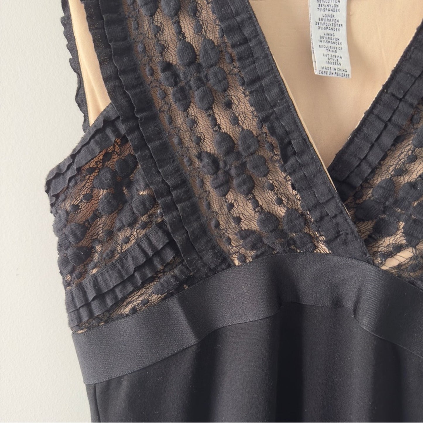 Vintage Y2K Max Studio Elegant Black Lace Bodice Dress Mini v-neck sleeveless L