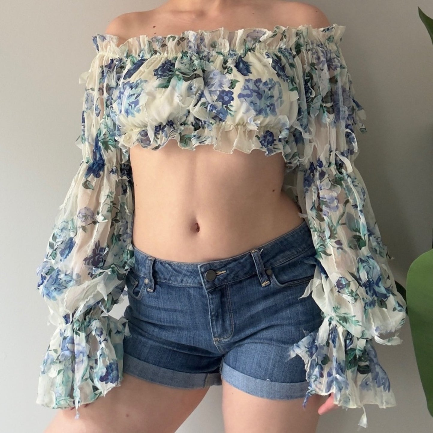 Shein Floral Off-Shoulder Ruffle Top Long Sleeve Cropped Crop Frilly Spring EUC