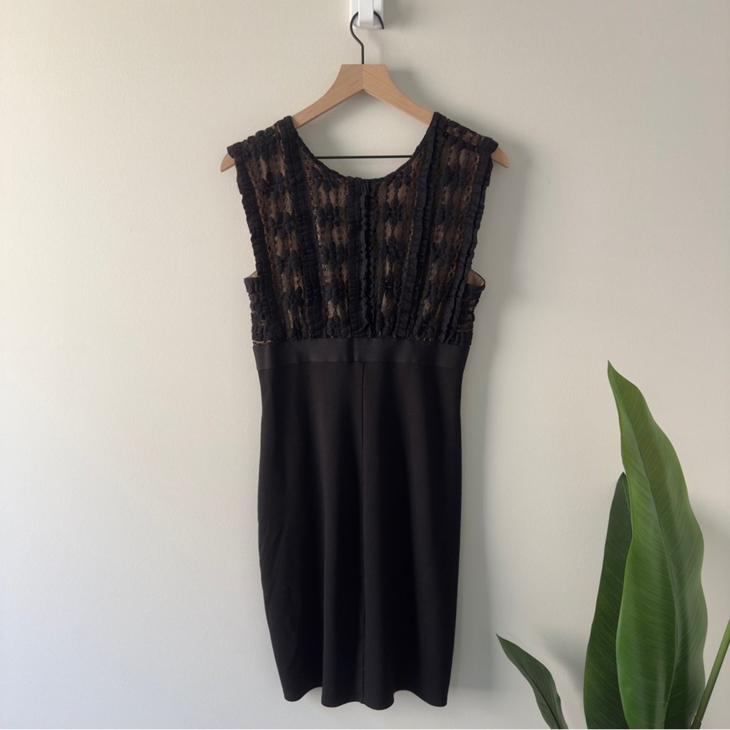 Vintage Y2K Max Studio Elegant Black Lace Bodice Dress Mini v-neck sleeveless L