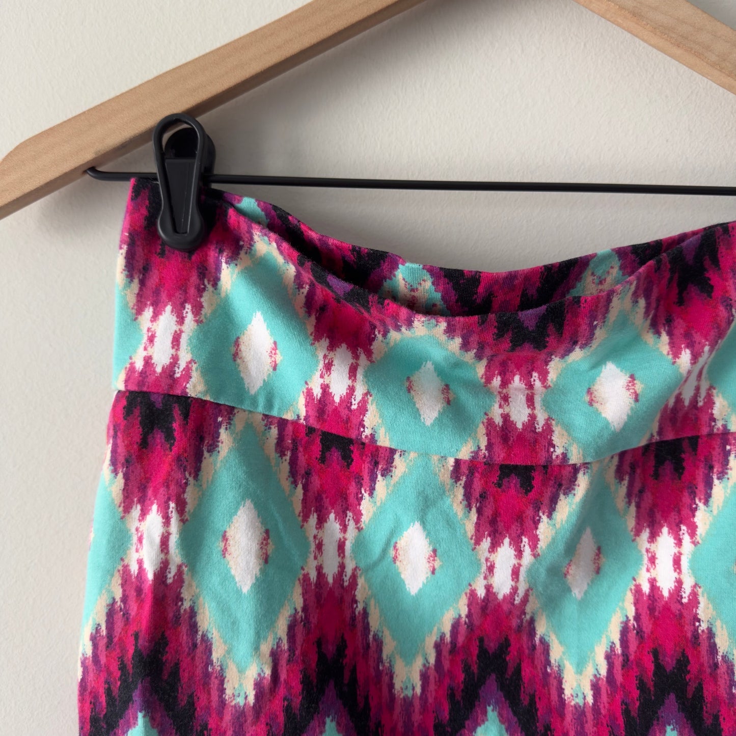 Charlotte Russe Chevron Diamond Pattern Mini Skirt 2010s Bodycon Stretch Retro M