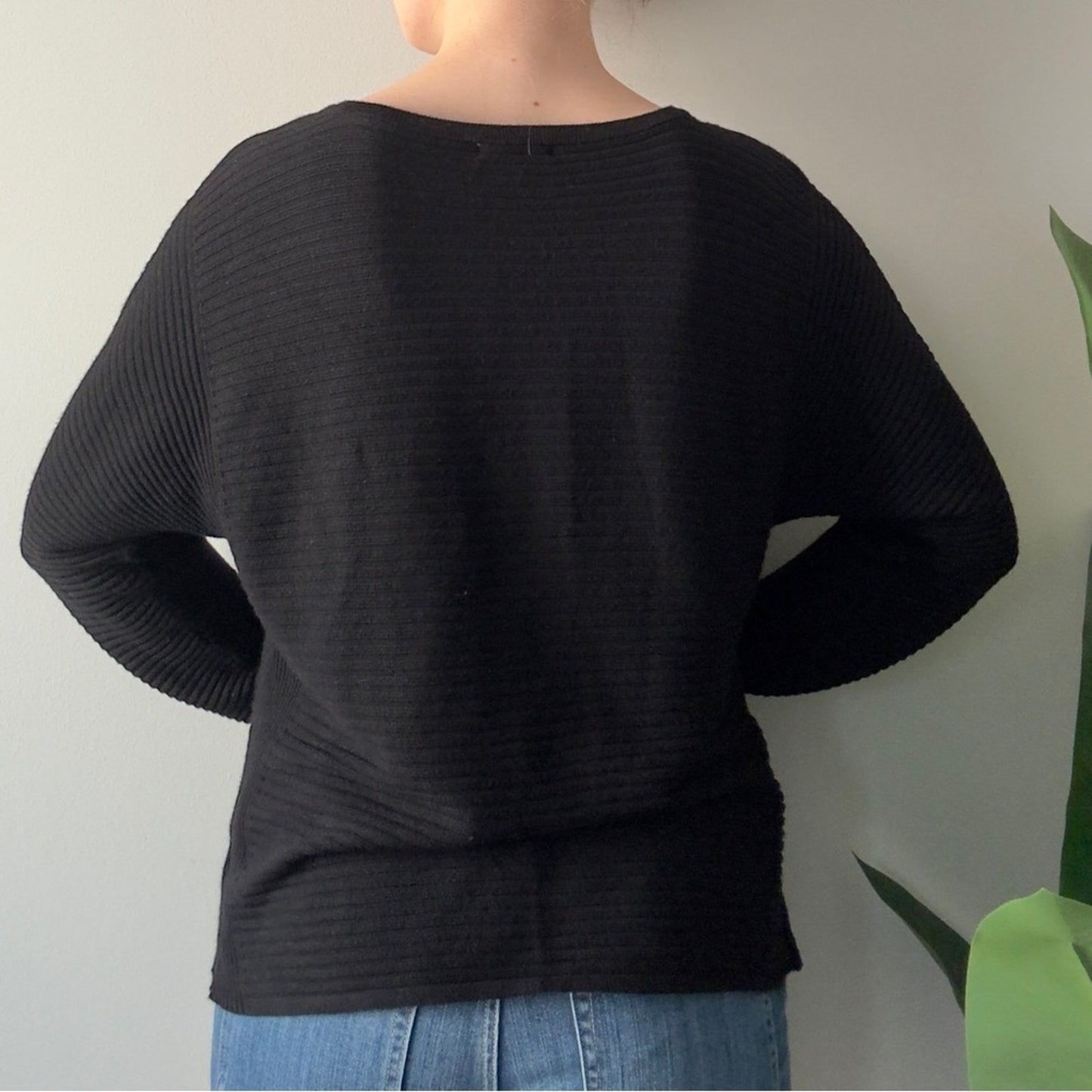 Peyton Primrose Ribbed Black Sweater Long Sleeve Oversized Round Neck Solid EUC
