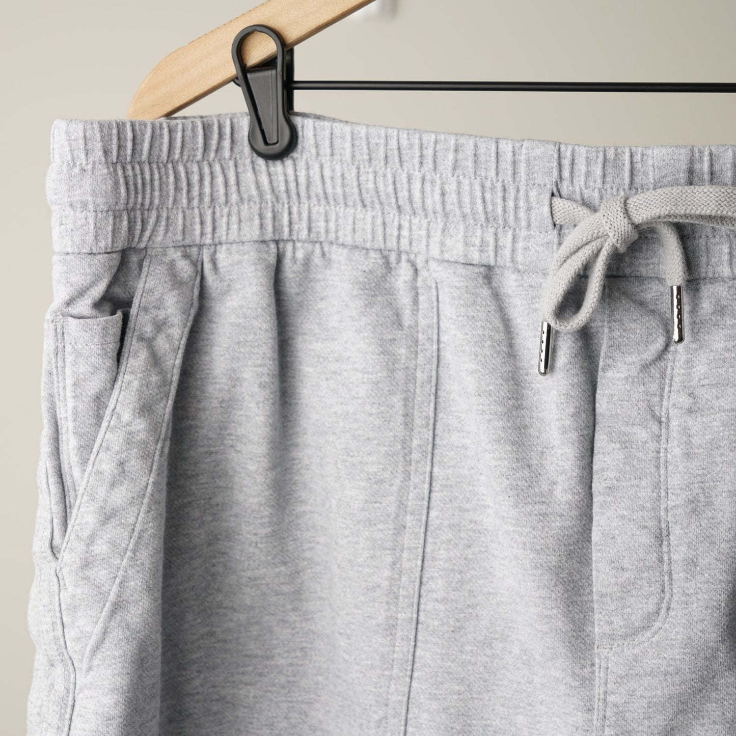 Athleta Farallon Heathered Short Gray Athleisure Cotton Stretch Drawstring EUC
