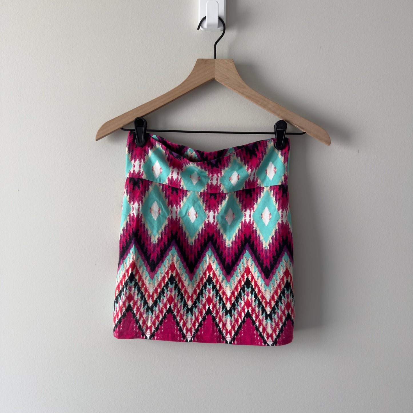 Charlotte Russe Chevron Diamond Pattern Mini Skirt 2010s Bodycon Stretch Retro M