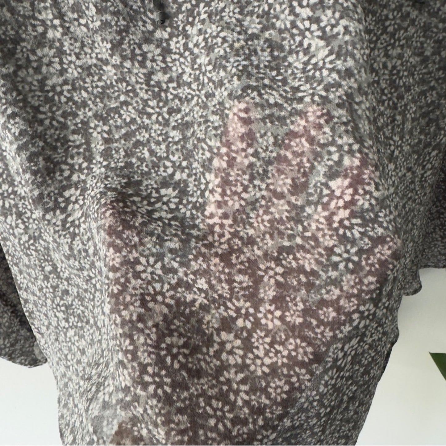 Calypso St. Barth 100% Silk Gray and white Blouse long sleeve sheer floral smock