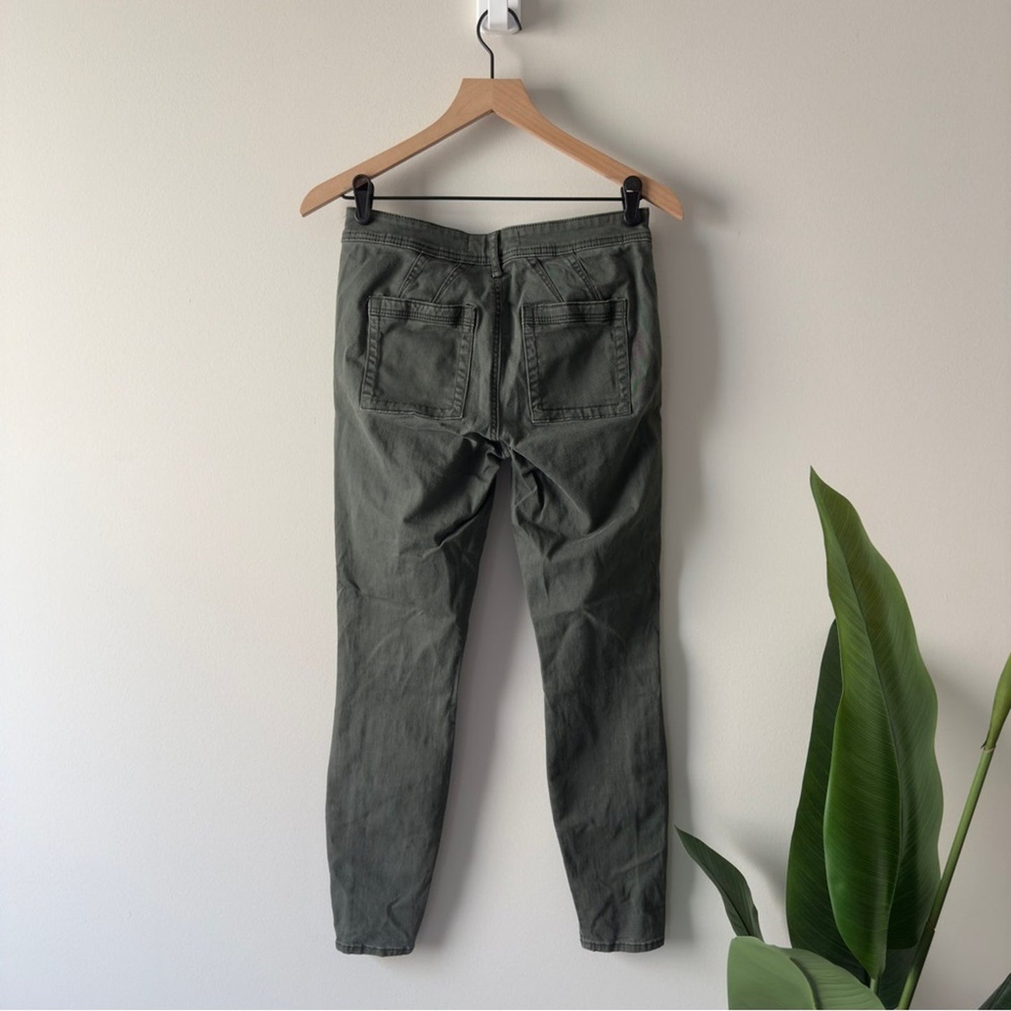 Anthropologie Olive Green Cargo Pants Skinny Cotton Stretch Casual Pockets Zip