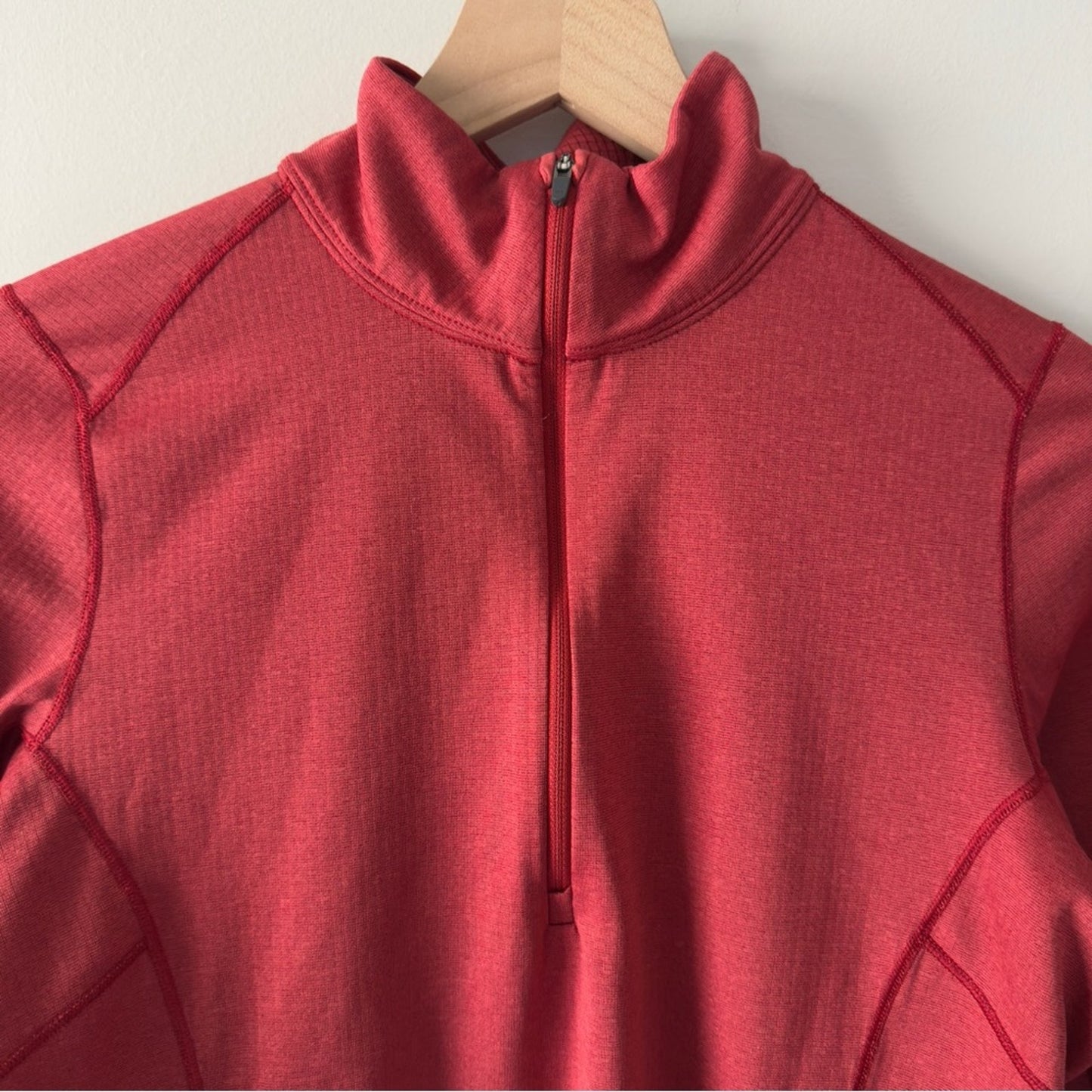 Patagonia Midweight Capilene Baselayer Red Pullover Long Sleeve High Neck Active
