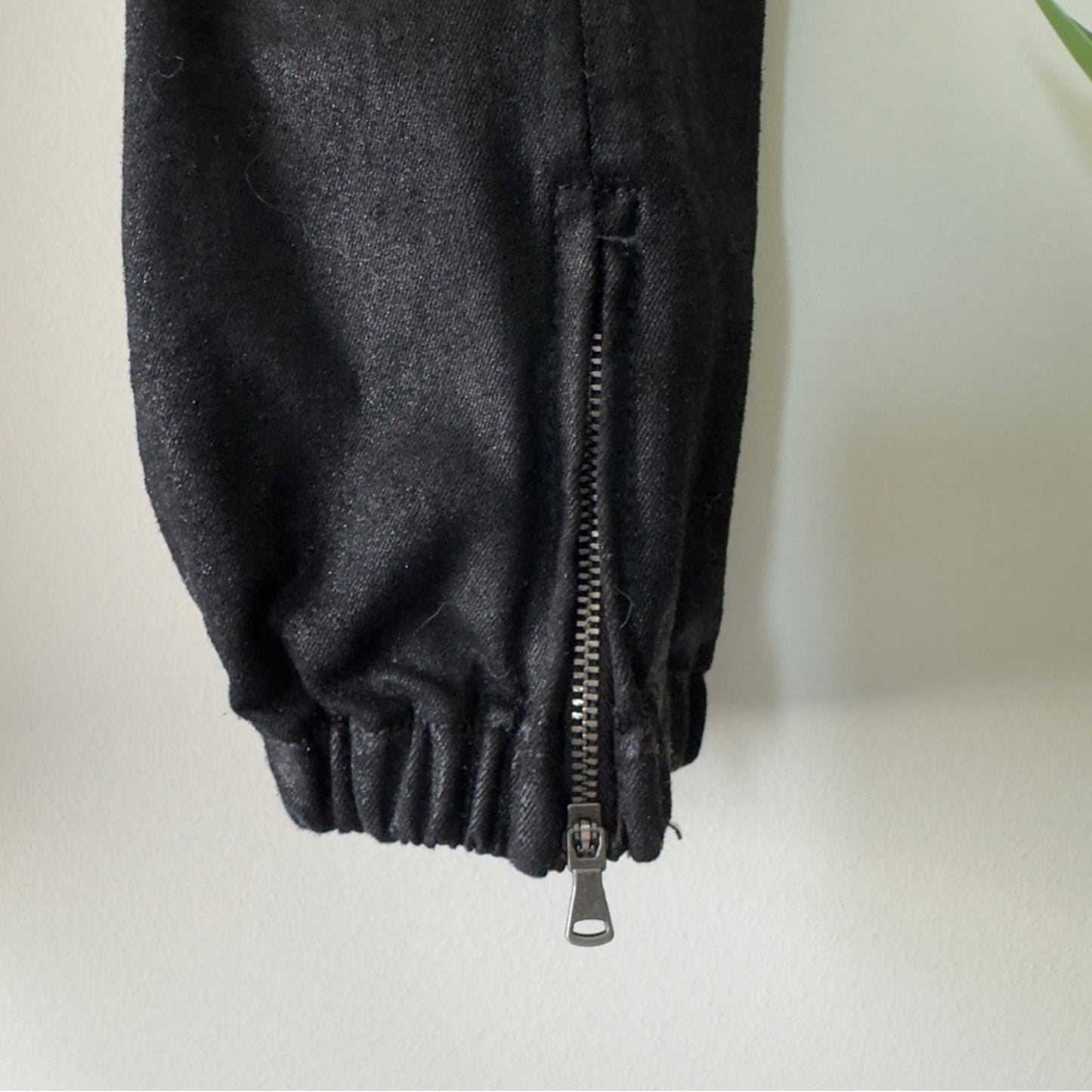 PAIGE Mayslie Jogger Black Casual Pants zipper ankles zip button pockets coated
