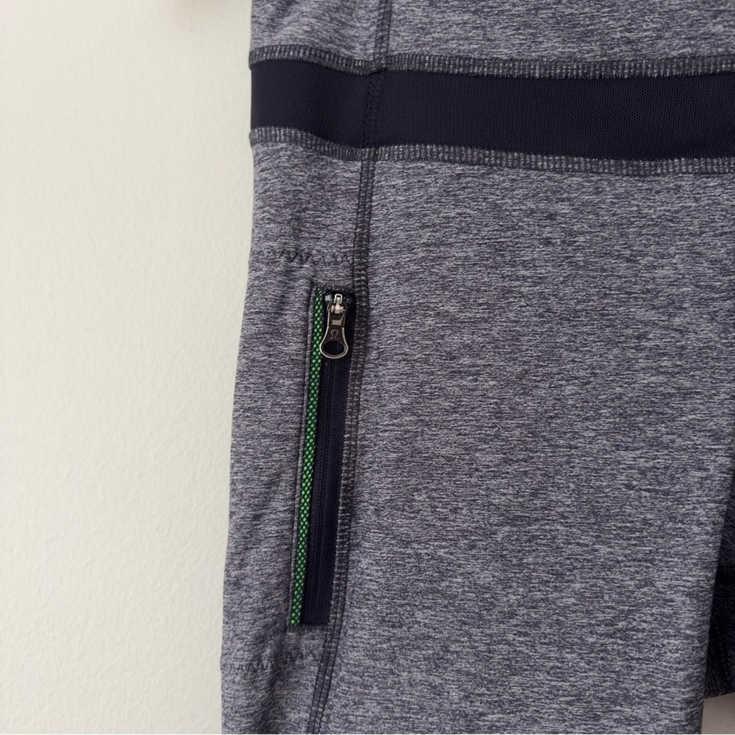 Lululemon Inspire Tight II (Mesh) in Heathered Naval Blue / Naval Blue Run Pouch