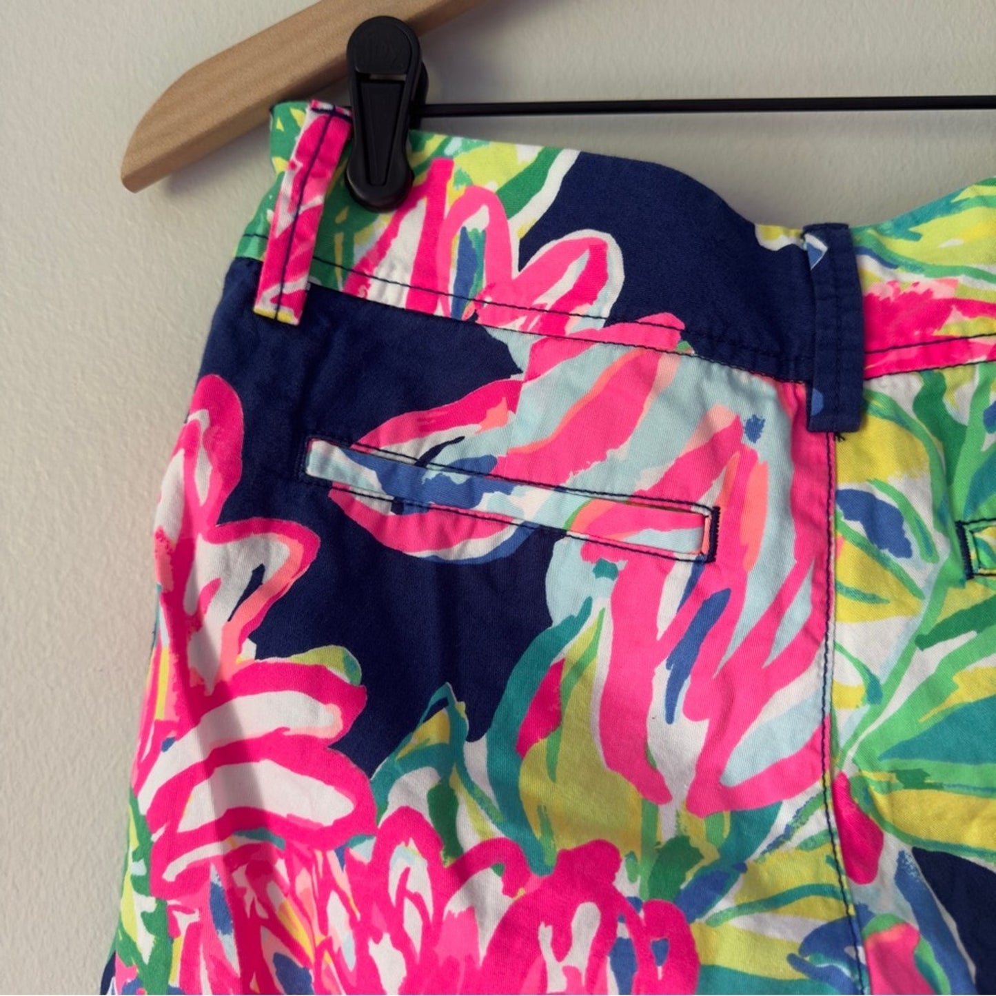 Lilly Pulitzer The Callahan Short 100% Cotton Floral Button Zipper Zip Colorful