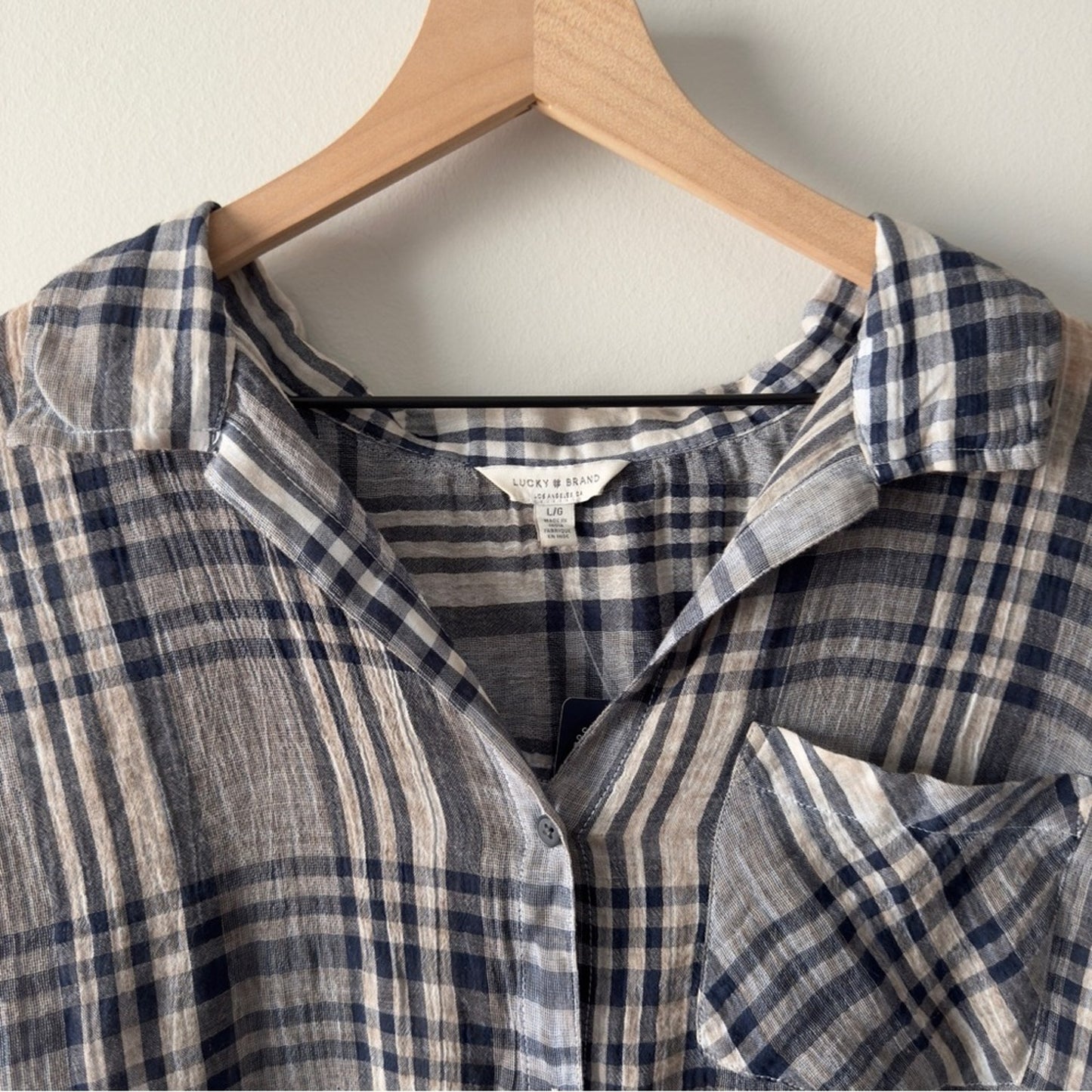 Lucky Brand 100% Cotton Navy gray Beige Plaid Button-Down Shirt Short sleeve NWT