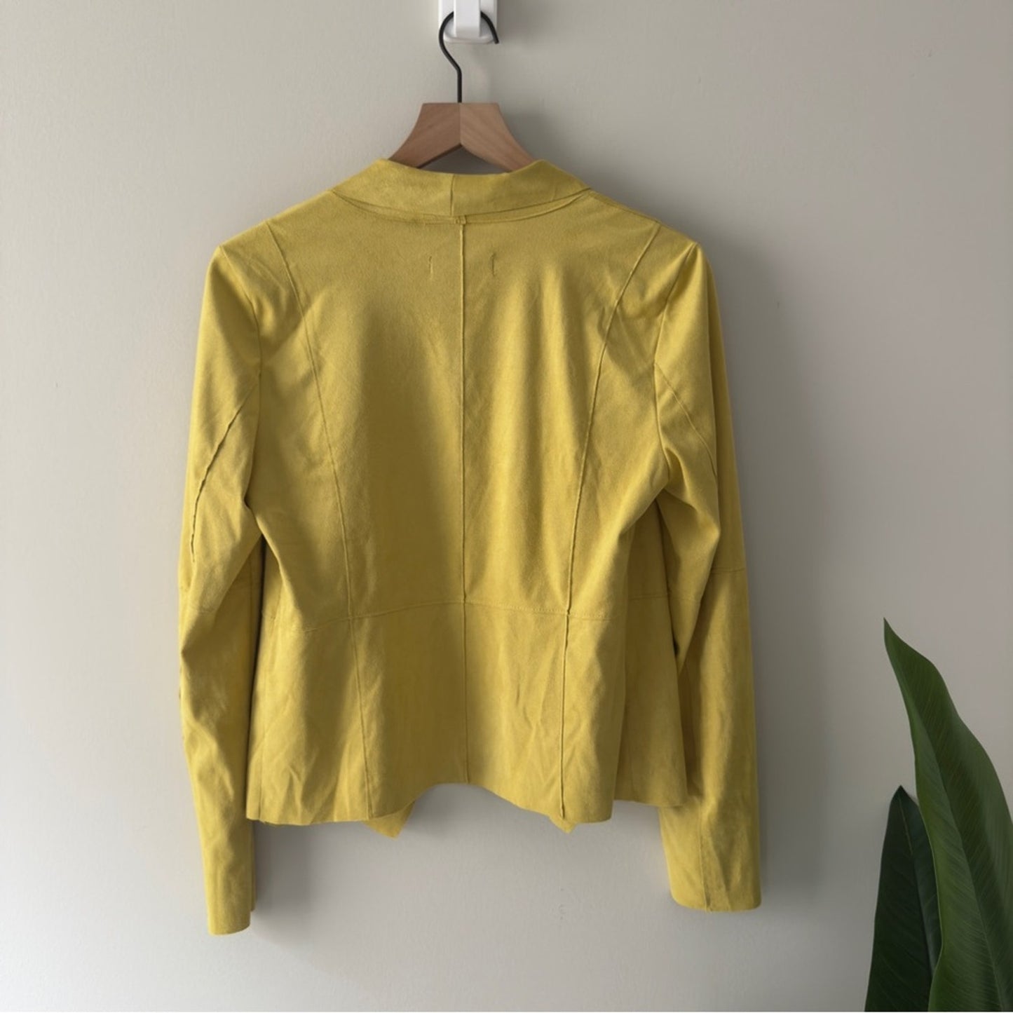 Bagatelle Faux Suede Yellow Open Front Jacket Long Sleeve Front Zipper Pockets M