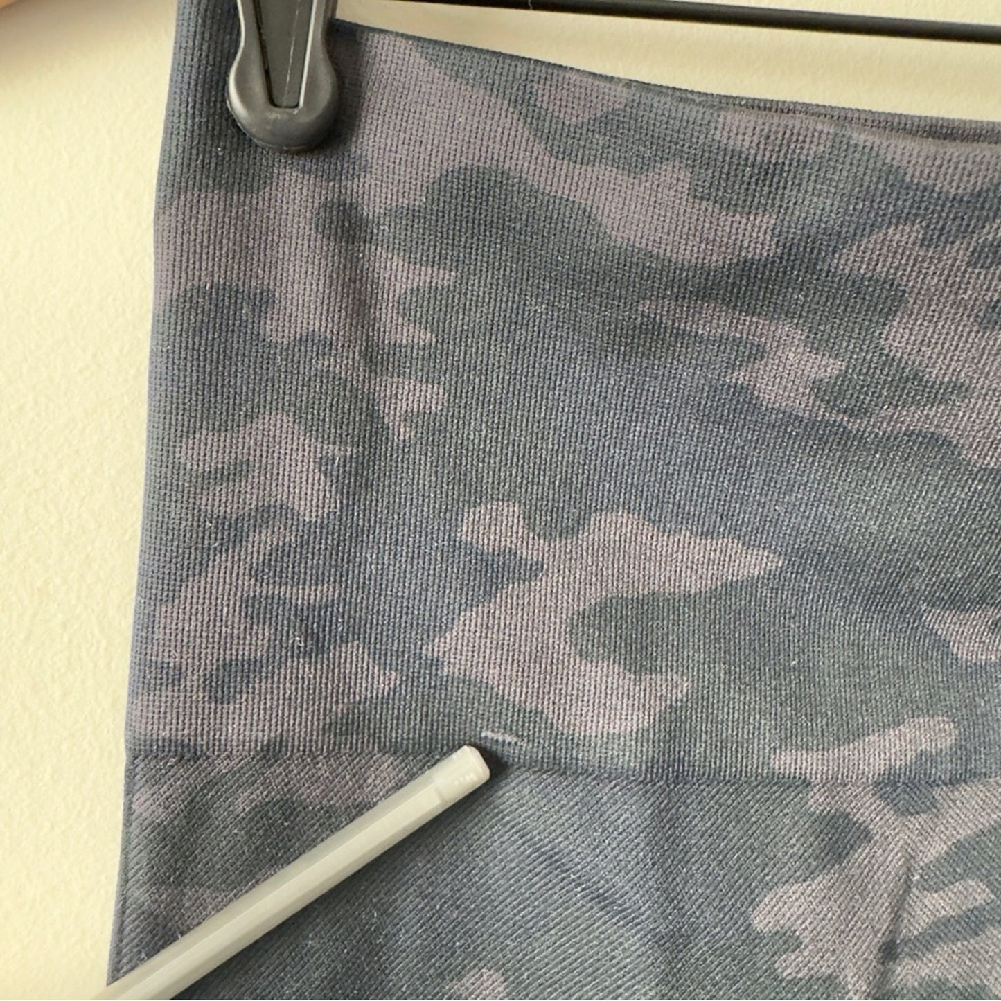 Spanx Seamless Camo High-Waisted Leggings Gray Ankle Casual Athletic Activewear
