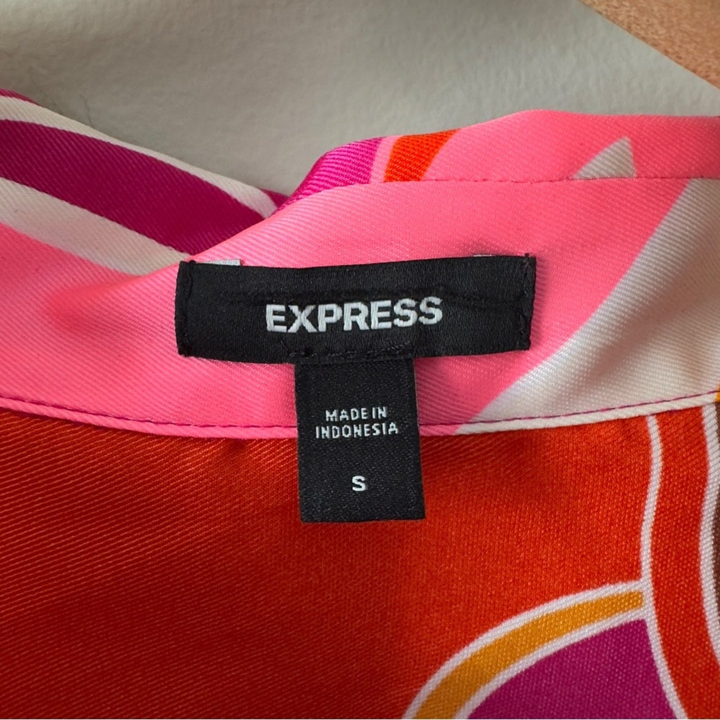 Express Pink and Orange Patterned Set Vibrant Button Down Top elastic tie shorts