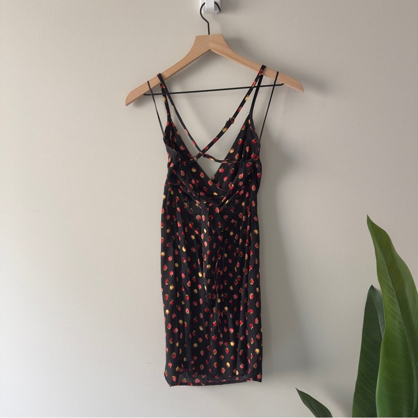 Kimchi Blue Urban Outfitters Fruit Print Black Red Strappy Dress Deep B-Neck EUC
