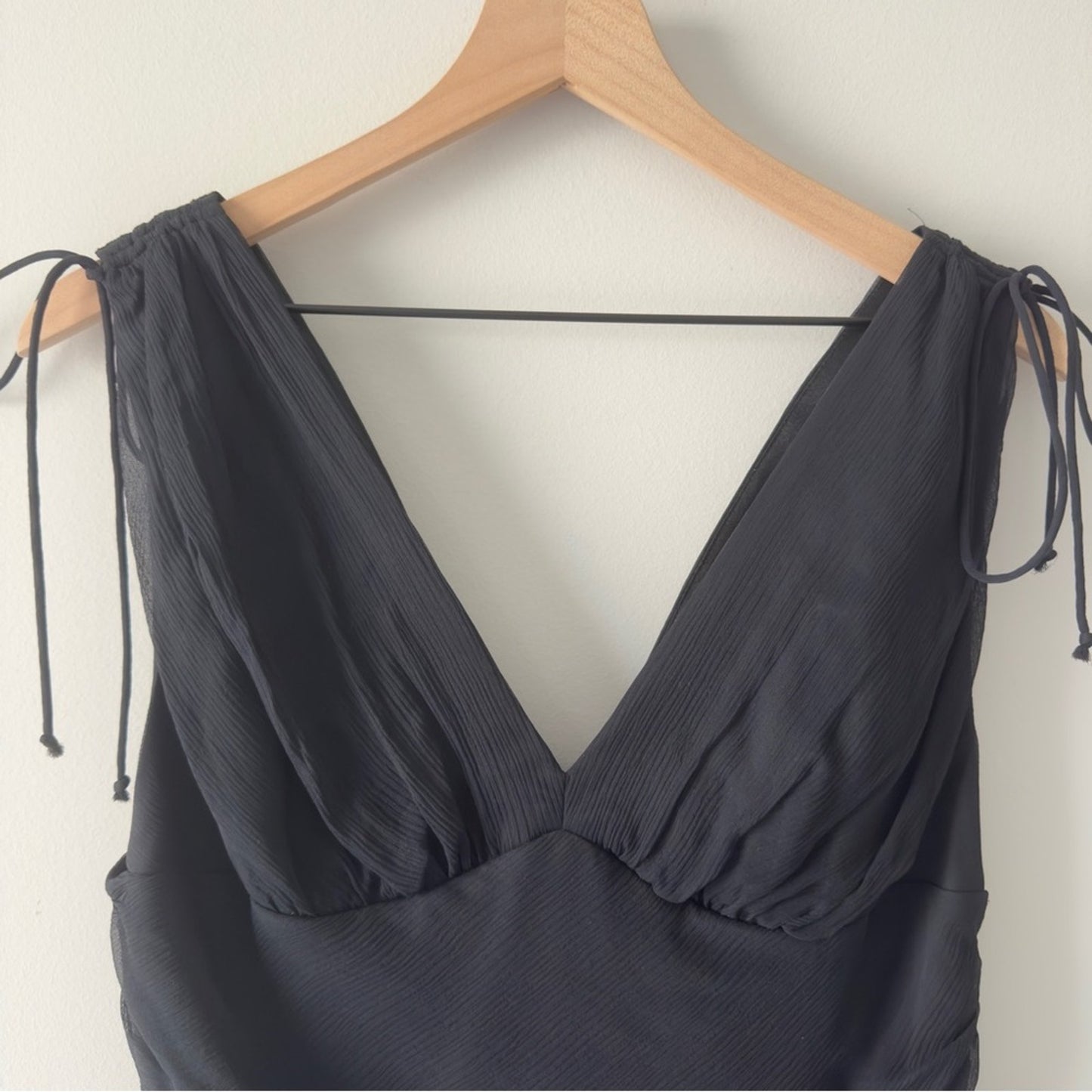 Express Vintage Y2K 100% Silk Shell Black V-Neck Mini Dress A-Line Sleeveless 12