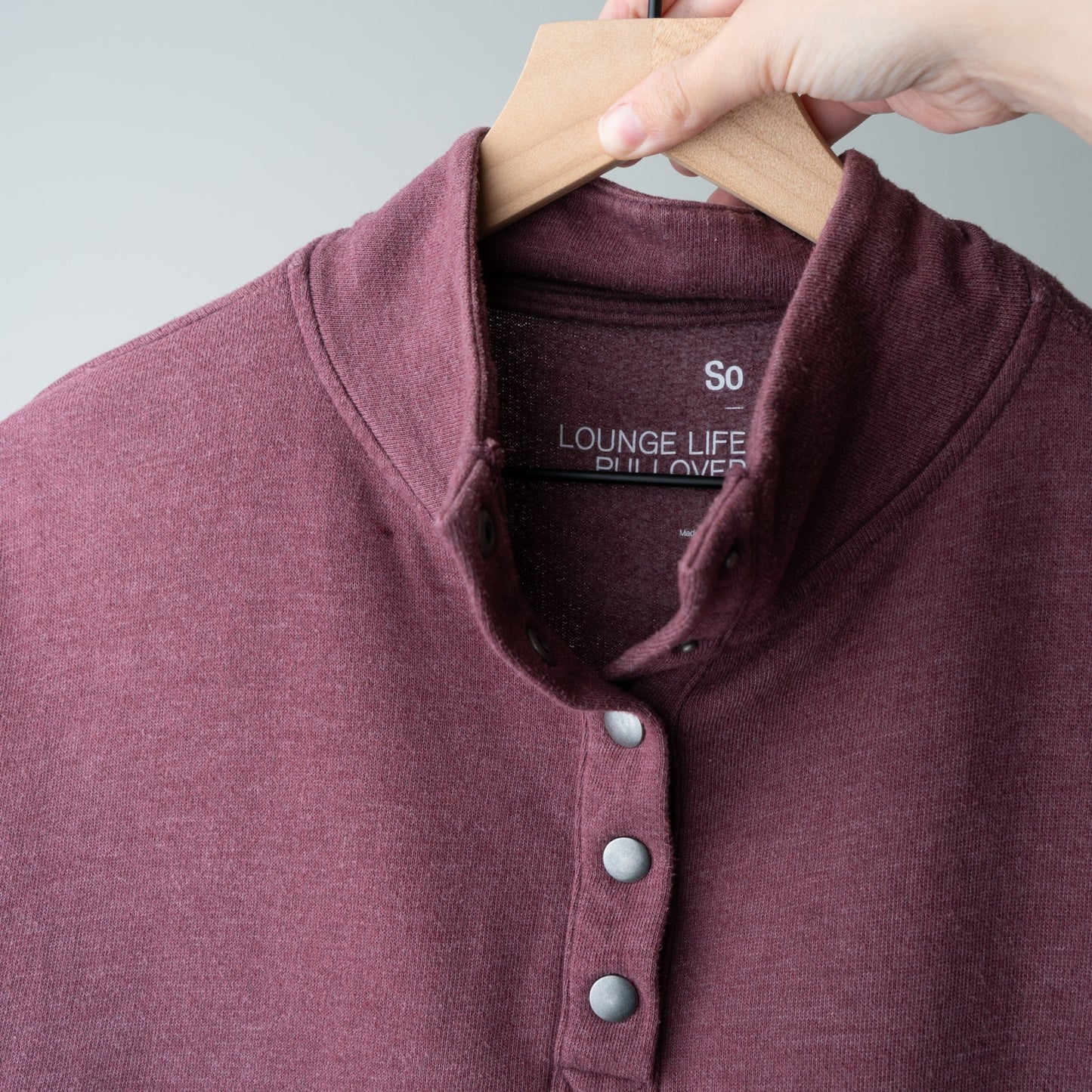 SO Lounge Life Pullover Quarter Snap Up Mock Neck Kangaroo Pocket Burgundy XS