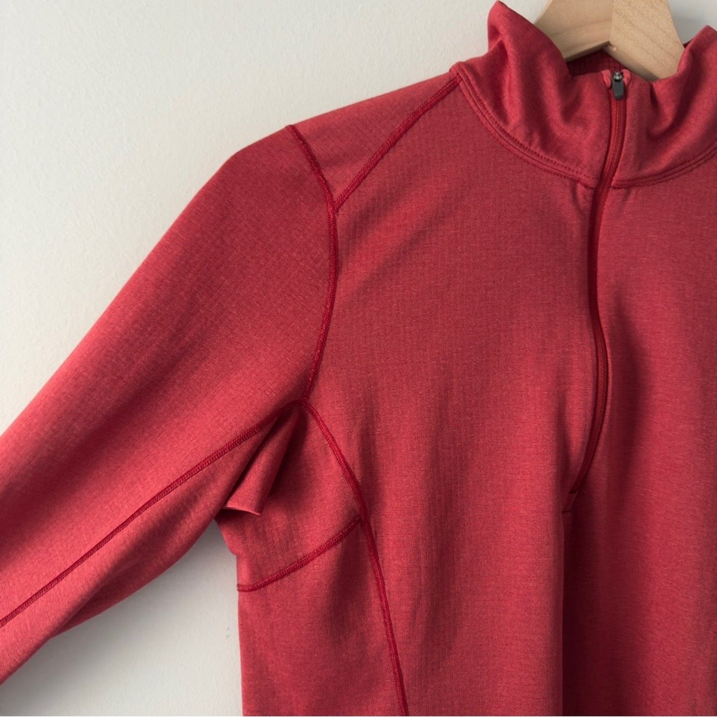 Patagonia Midweight Capilene Baselayer Red Pullover Long Sleeve High Neck Active