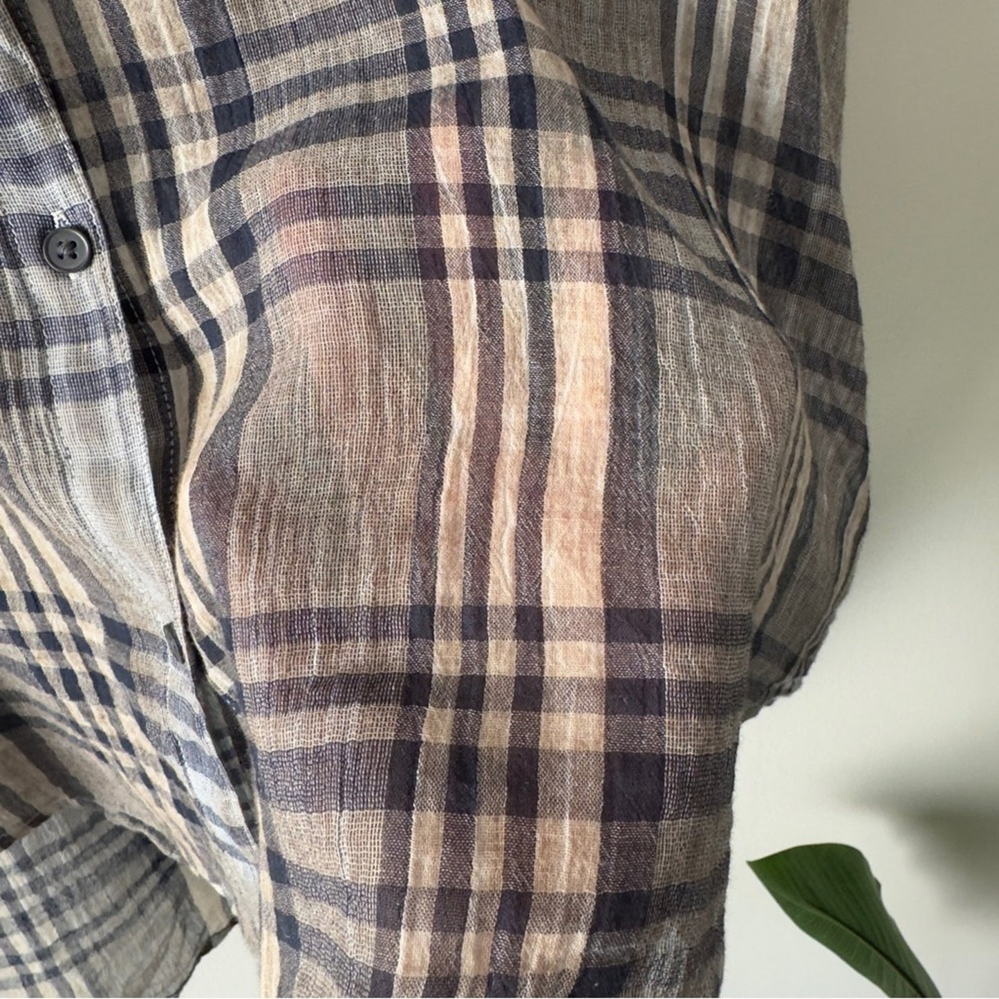 Lucky Brand 100% Cotton Navy gray Beige Plaid Button-Down Shirt Short sleeve NWT