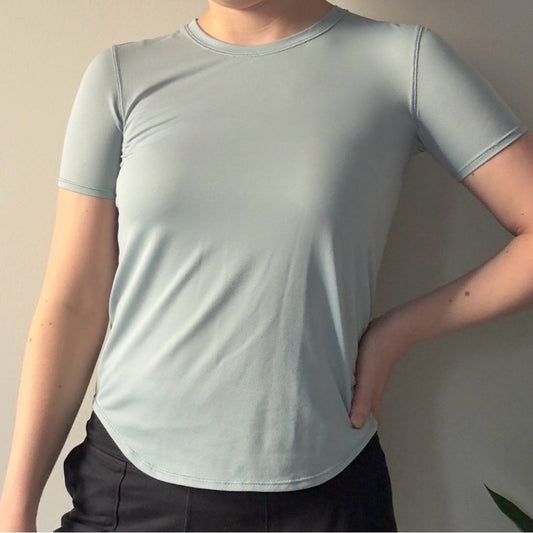 Lululemon Athletic pale green short sleeve tee top t-shirt stretch crew neck EUC