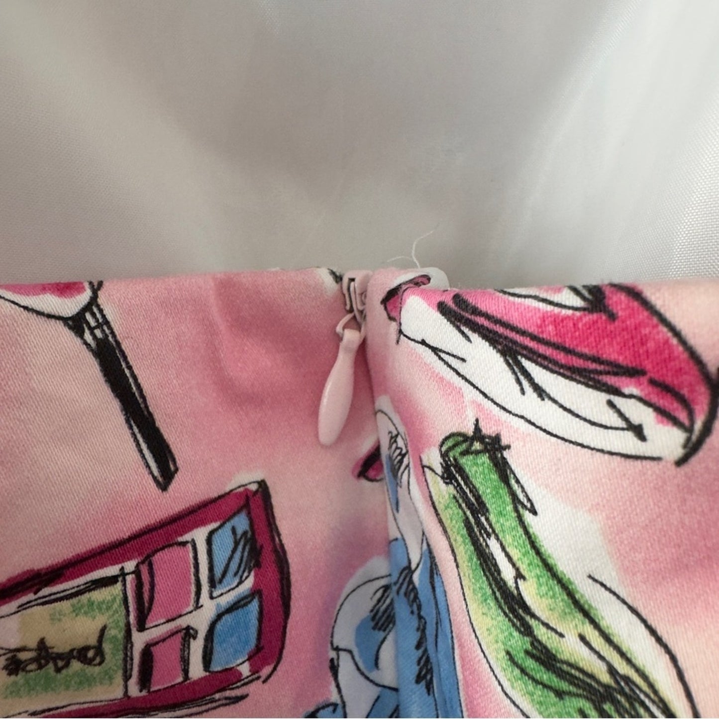 Vintage 90s–2000s Danny & Nicole Pink Patterned Halter Dress Girly Makeup Print