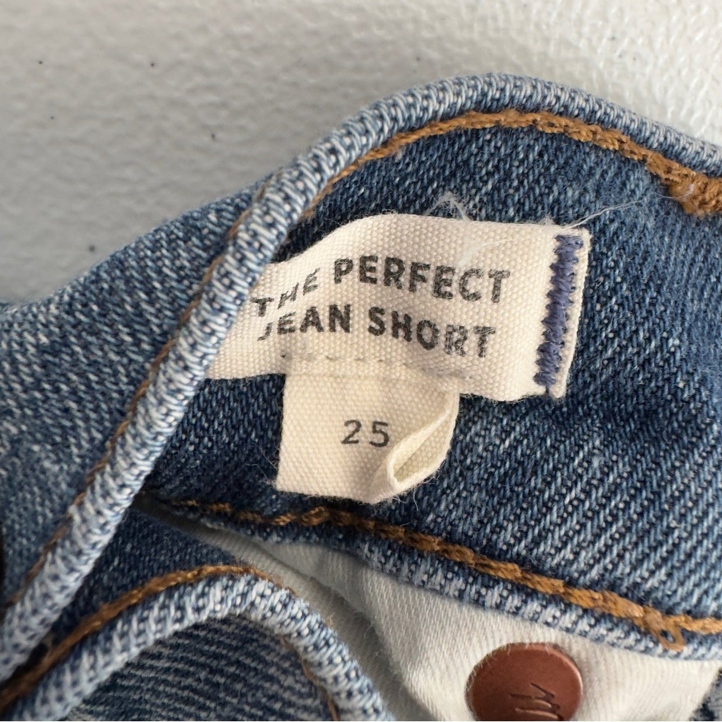 Madewell The Perfect Jean Short Medium Wash Shorts Raw Hem Cut Off Pockets Denim