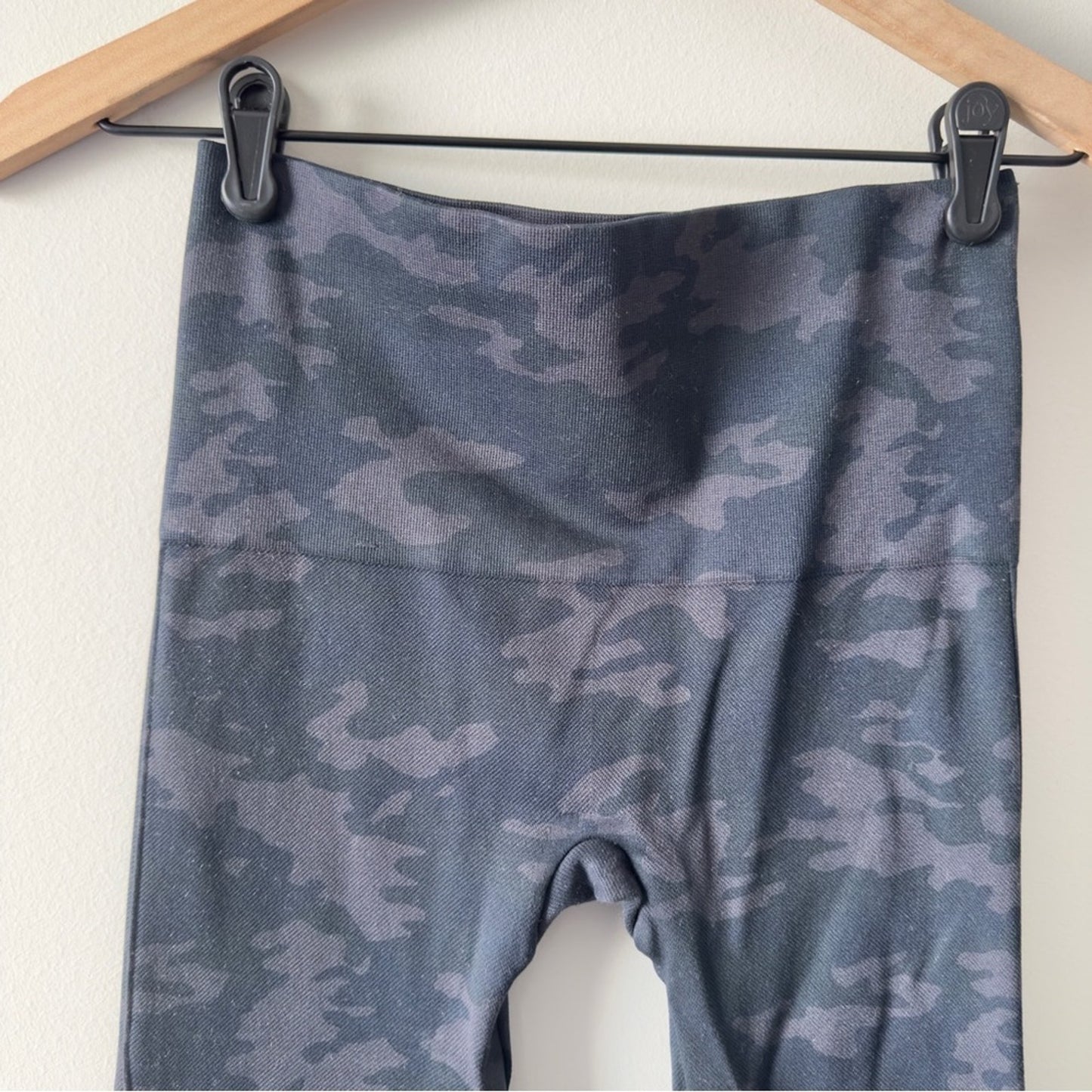 Spanx Seamless Camo High-Waisted Leggings Gray Ankle Casual Athletic Activewear