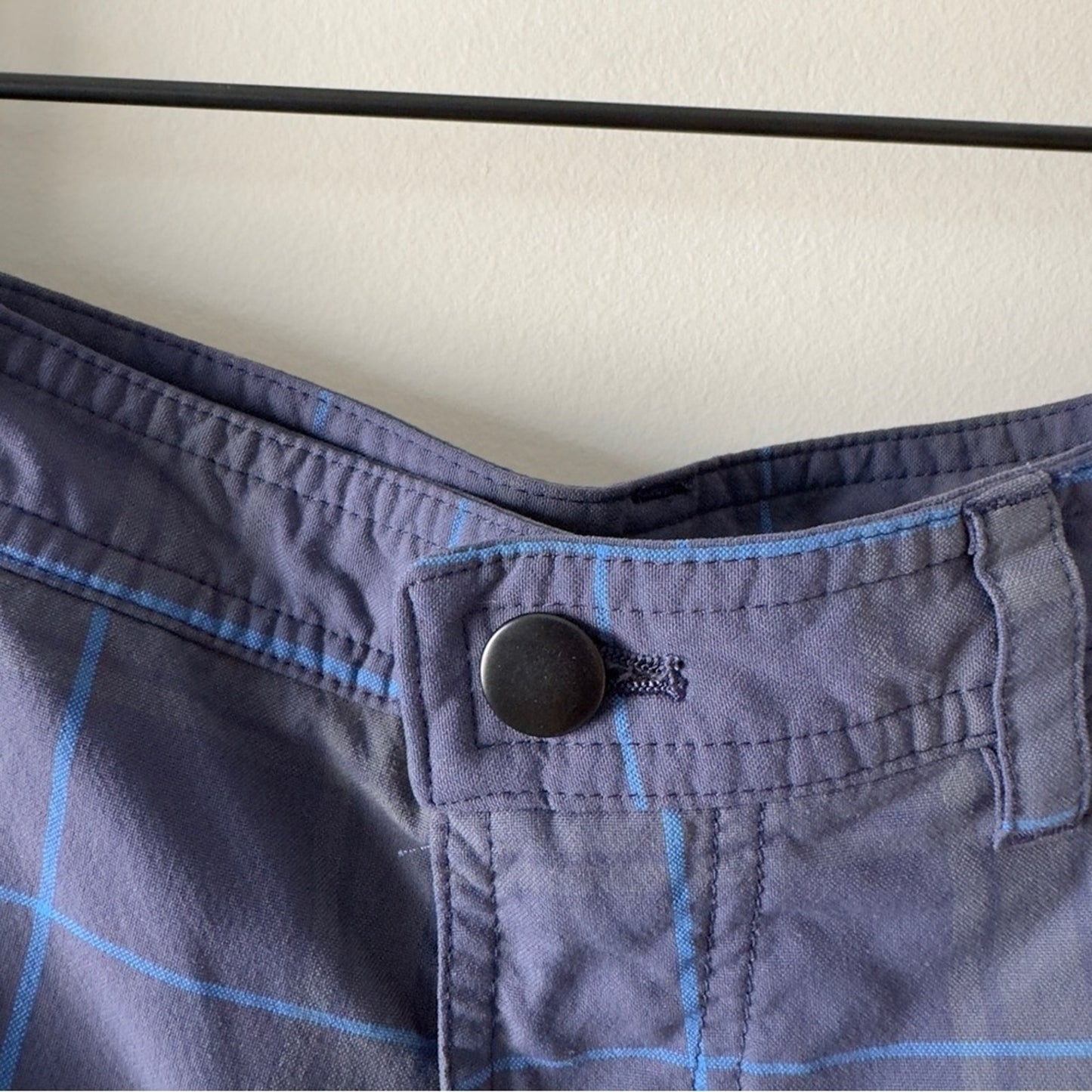 Lululemon men’s athletic golf shorts plaid kahuna pockets belt loops zip button