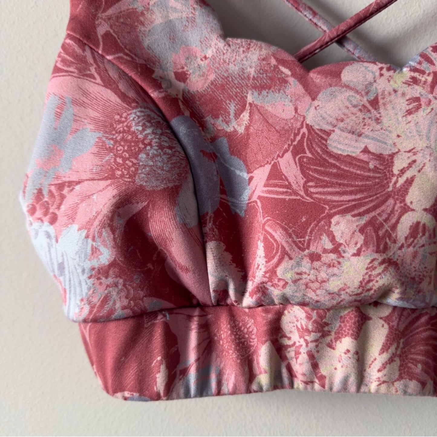 Anthropologie Daily Practice Pink Floral Scalloped scoop neck Sports Bra stretch