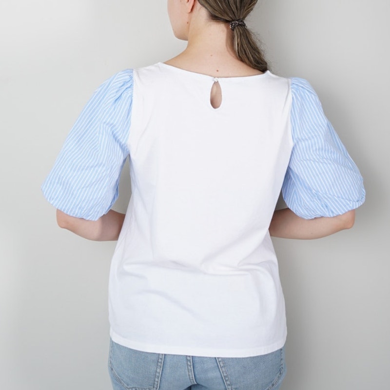 Talbots Blue Striped Puff Sleeve White Top Button Keyhole Back Preppy Spring EUC