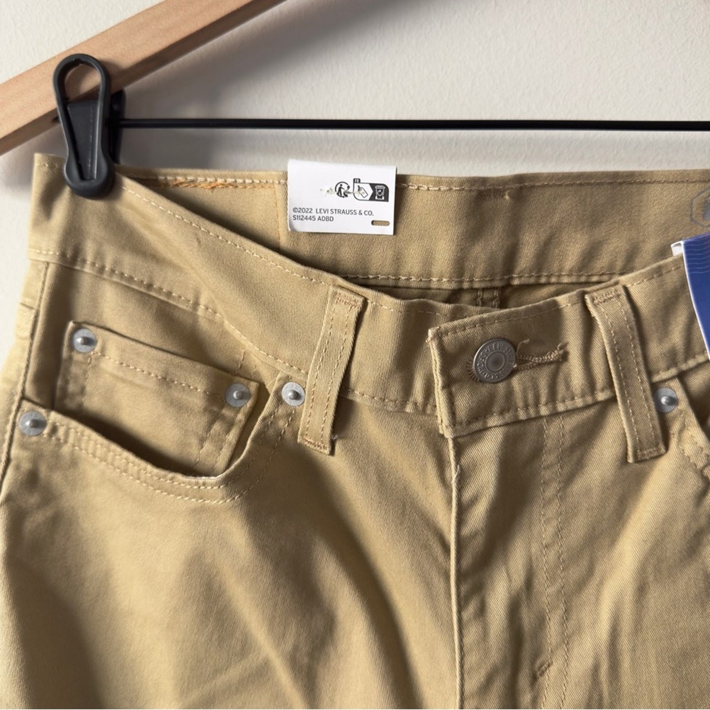 Levi’s 511 Slim All Seasons Tech Pants Tan Straight-Leg Stretch 28x30 Pockets