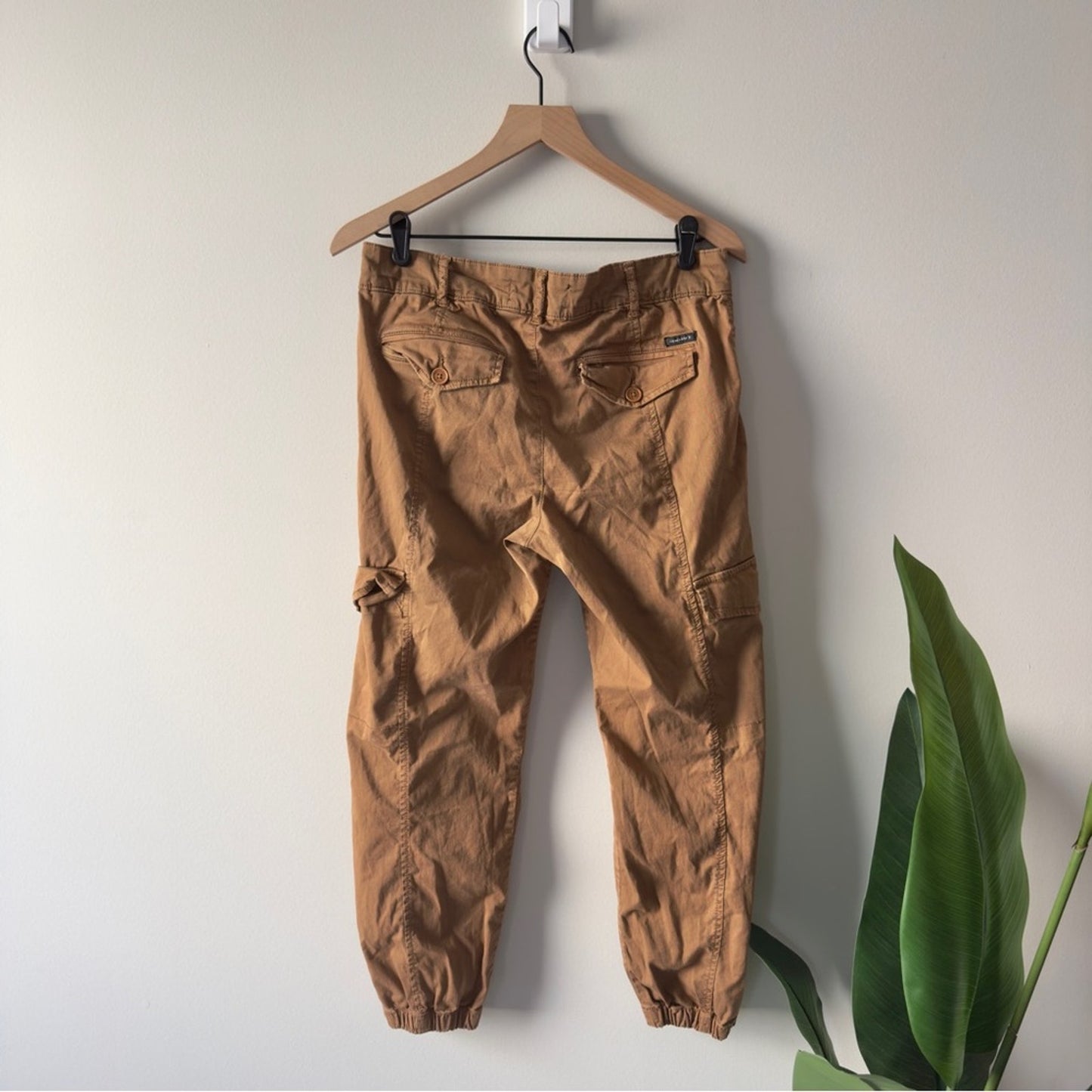 Anthropologie Sanctuary Casual Tan Cargo Jogger Pants Cropped Y2K Capri Pockets