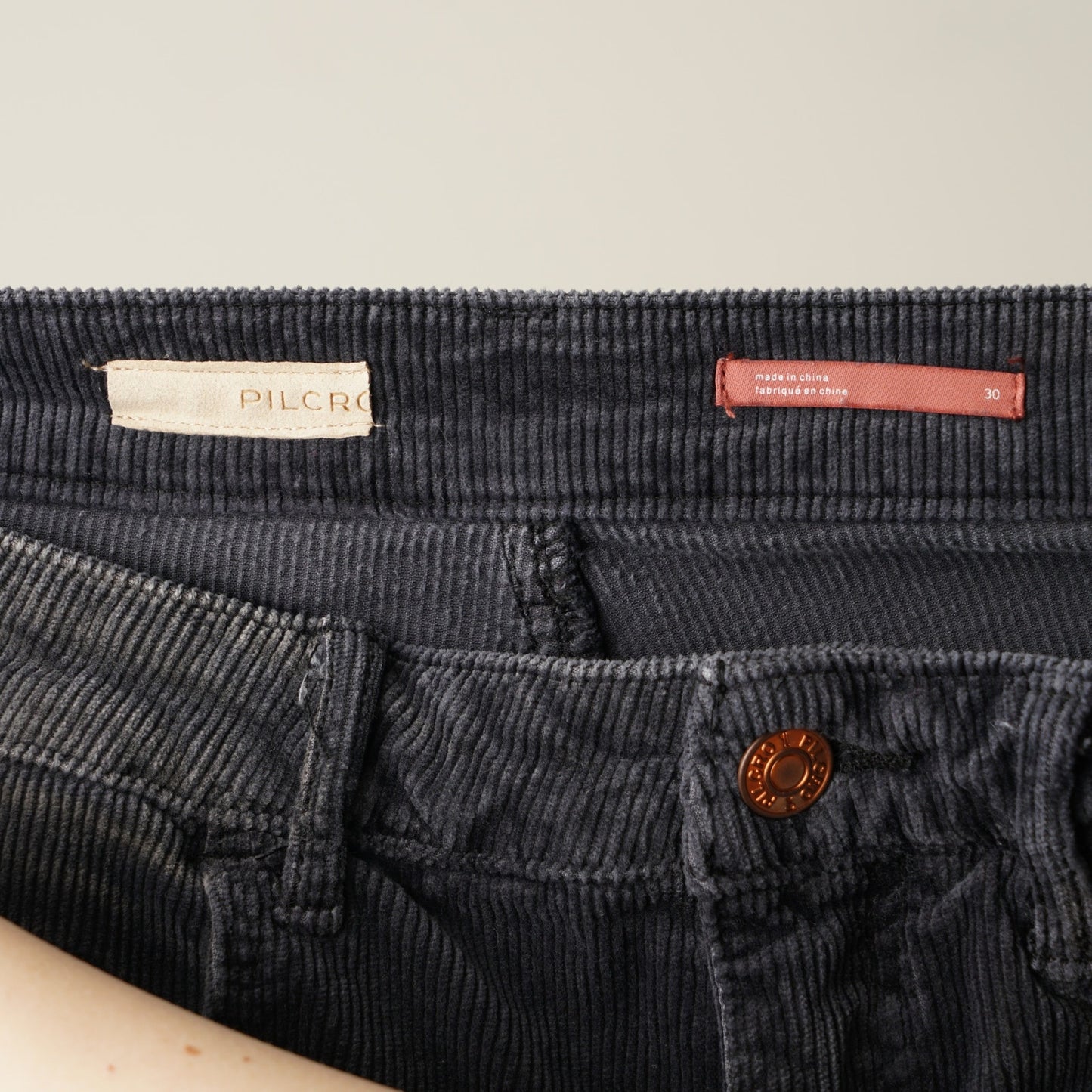 Anthropologie Pilcro and the Letterpress The Icon Corduroy Flare Pants Jeans EUC