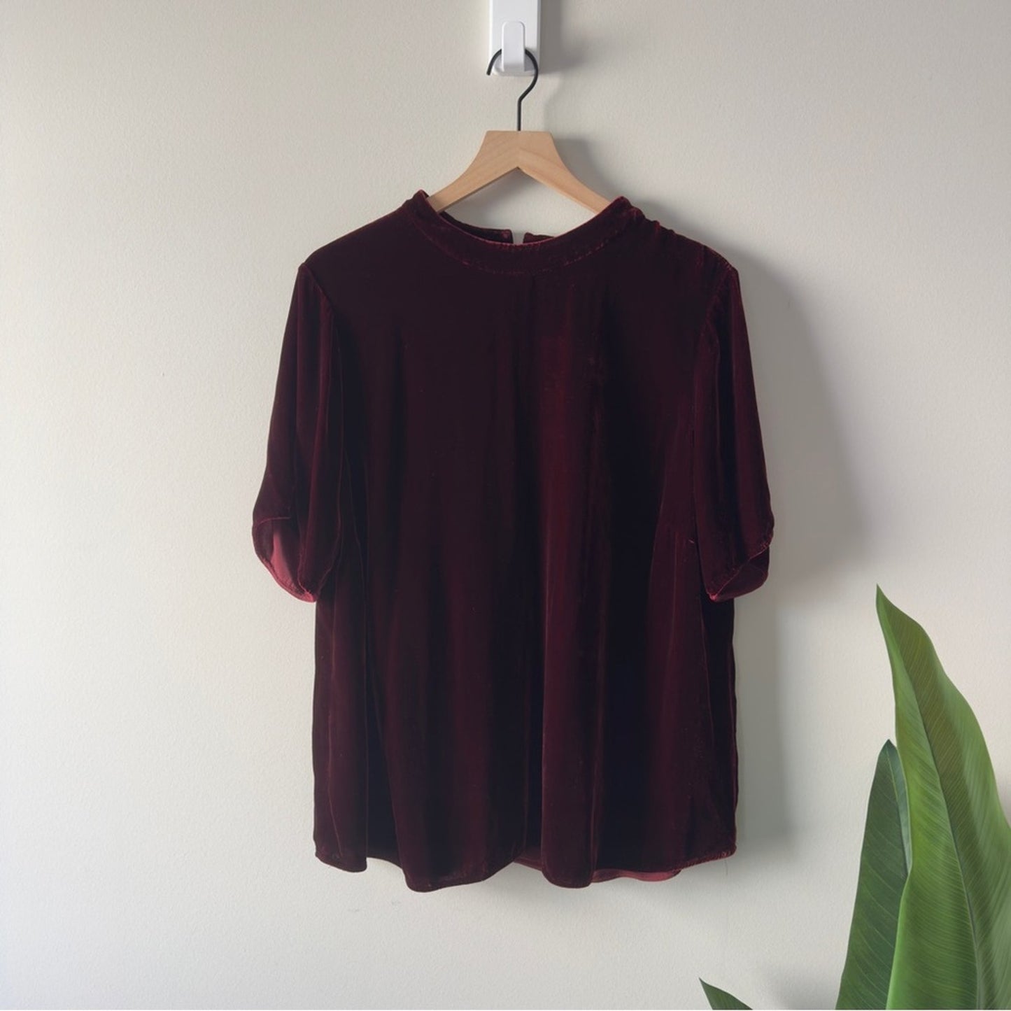 Eileen Fisher Burgundy Red Velvet Short Sleeve Top Holiday Christmas Button Soft