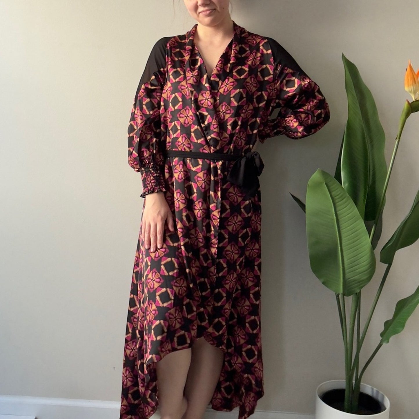 Misa Los Angeles Floral Wrap Dress Robe Long Sleeve Tie Waist Made in USA XS EUC