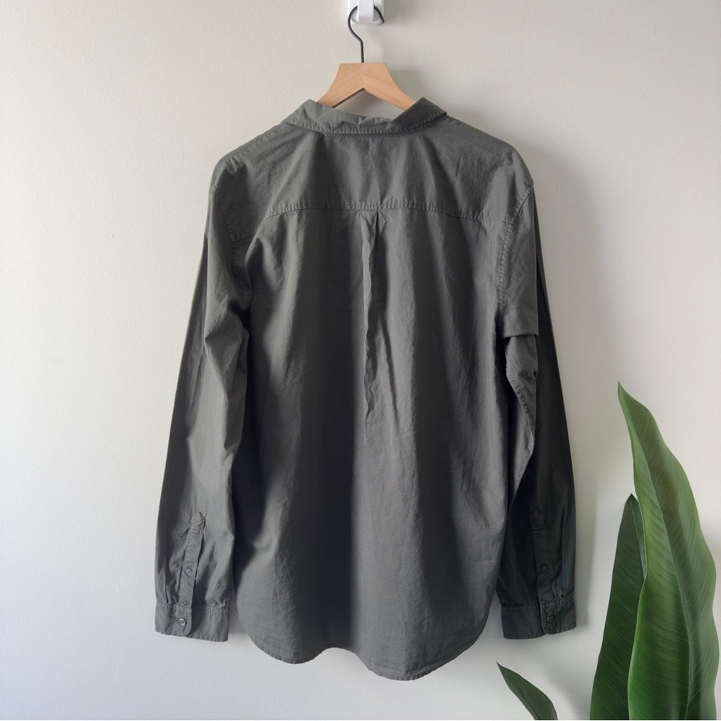 Outerknown S.E.A. Shirt 100% Organic Cotton 
 Long Sleeve Button-Down Shirt EUC