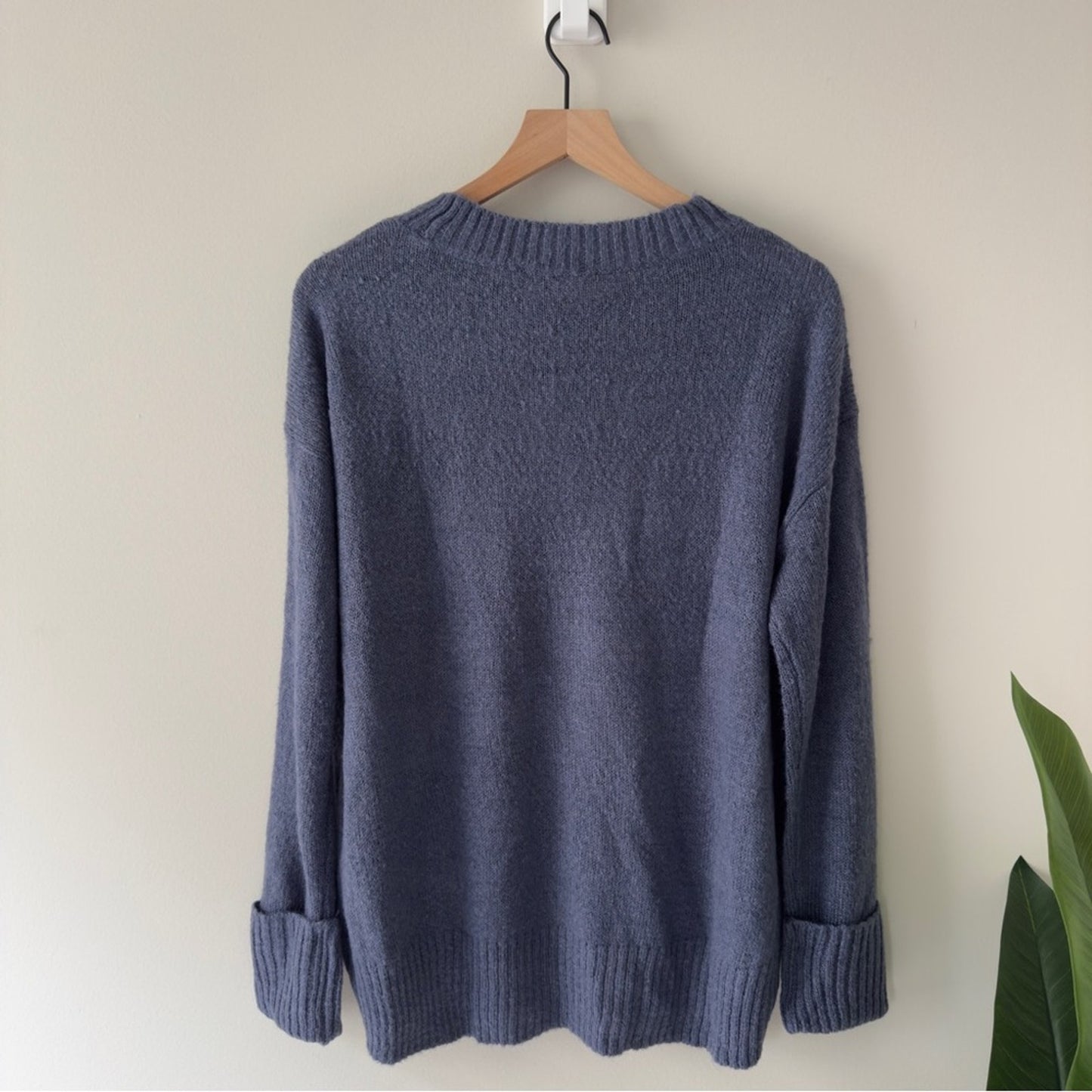 Express Cozy Blue Sweater Long Sleeve Cuffs Crew Neck Solid Fall Winter Casual S