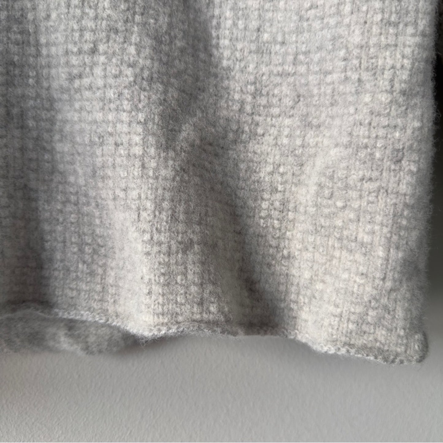 Madewell 100% Merino Wool Light Gray Crew Neck Sweater 3/4 Sleeve Grid Knit