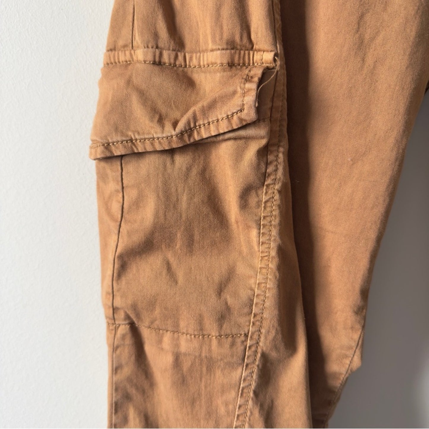 Anthropologie Sanctuary Casual Tan Cargo Jogger Pants Cropped Y2K Capri Pockets