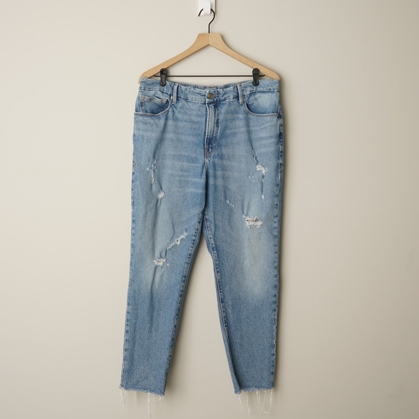 Good American Distressed Raw Hem Jeans Light Wash Denim Cotton Stretch Casual 30
