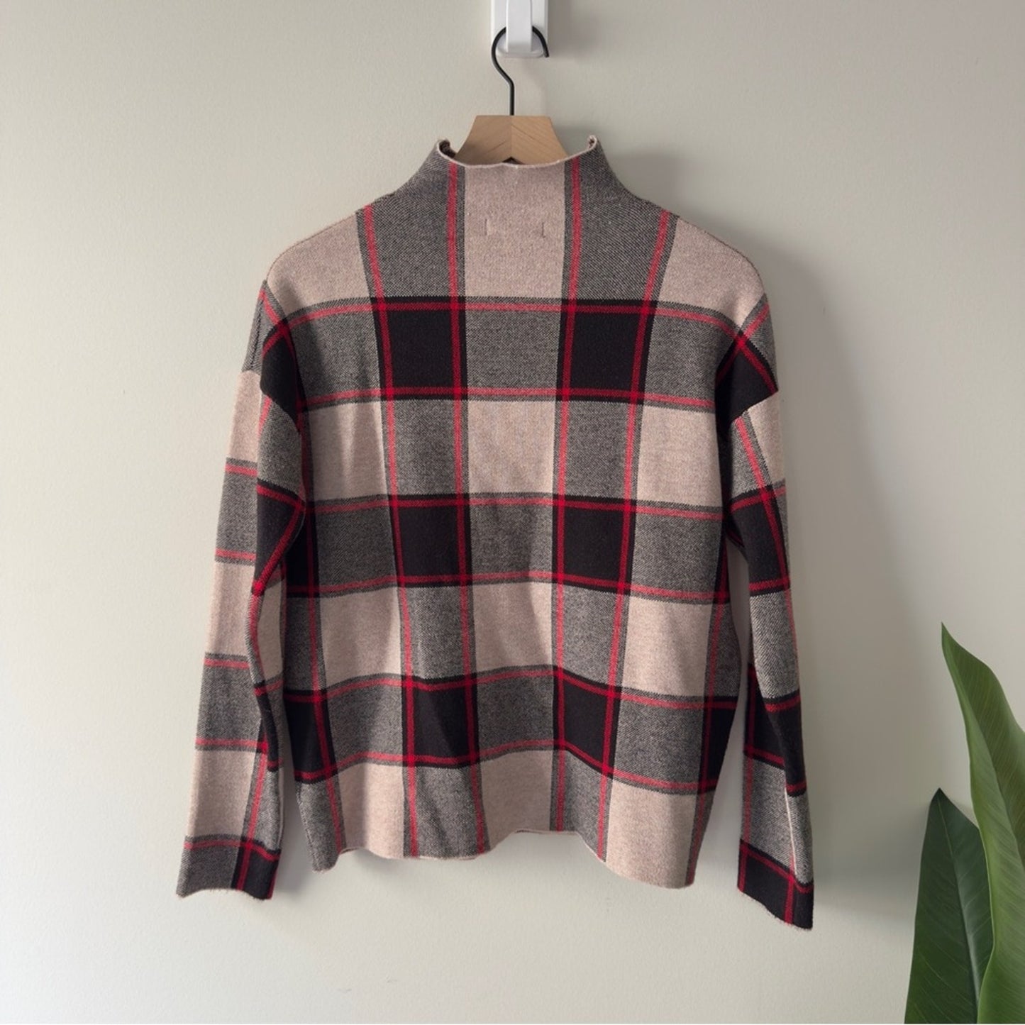 Rachel Zoe Red and Black Plaid Turtleneck Sweater Long Sleeve Checkered Winter M