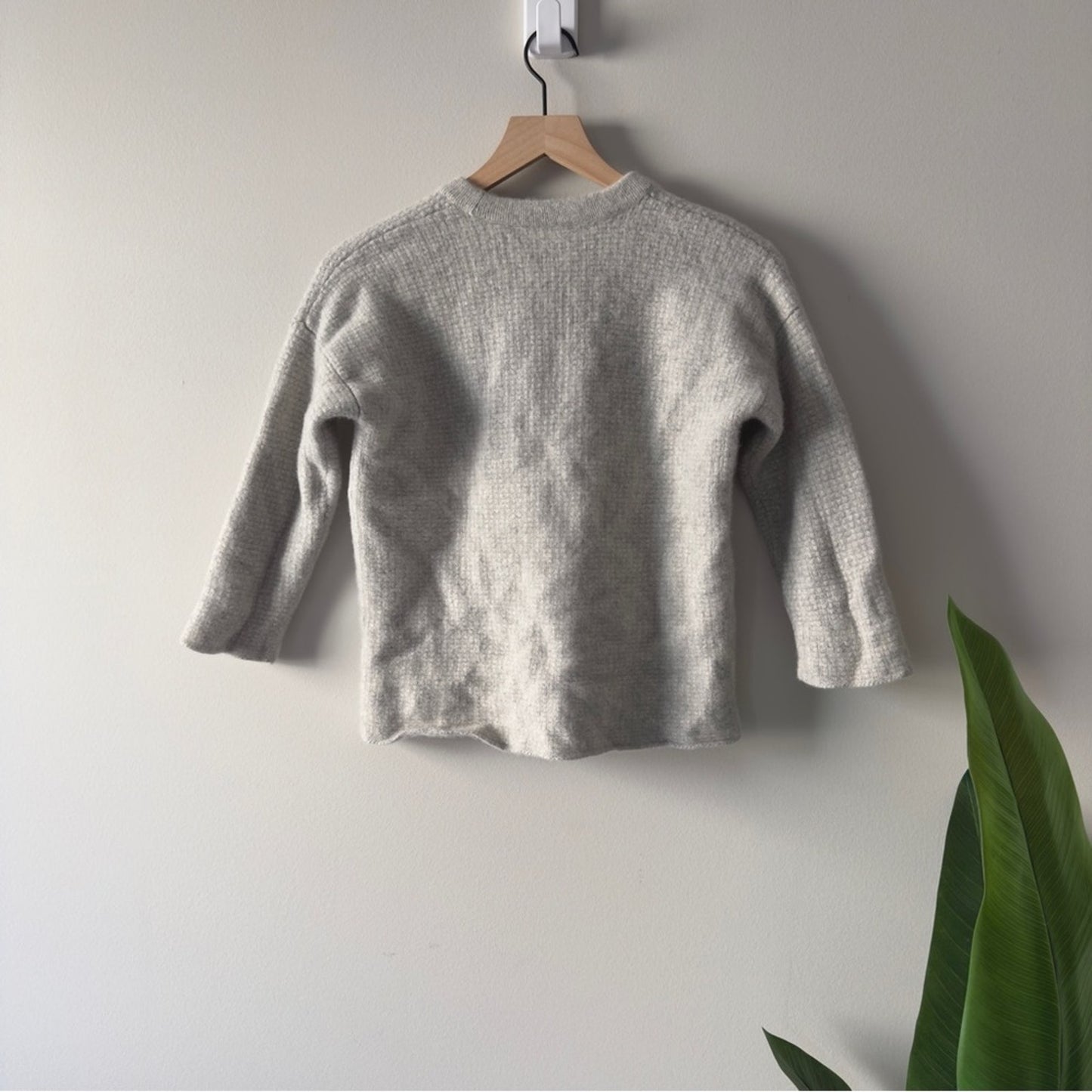 Madewell 100% Merino Wool Light Gray Crew Neck Sweater 3/4 Sleeve Grid Knit