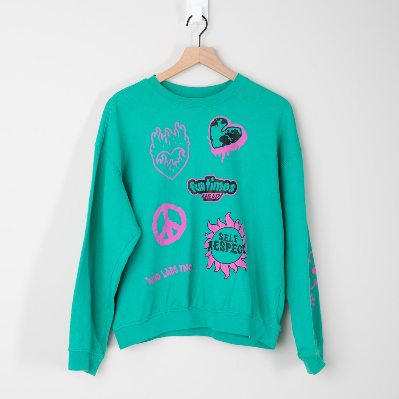 H&M Divided Graphic Crew Neck Sweatshirt Long Sleeve Mind Labs Fun Times Respect